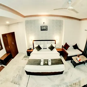 Tripli 3*, Udaipur India