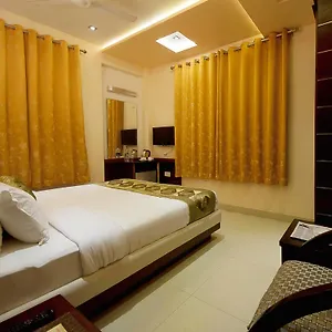 Residency 2*, Varanasi India
