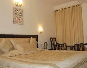 Vaikunth Hotel