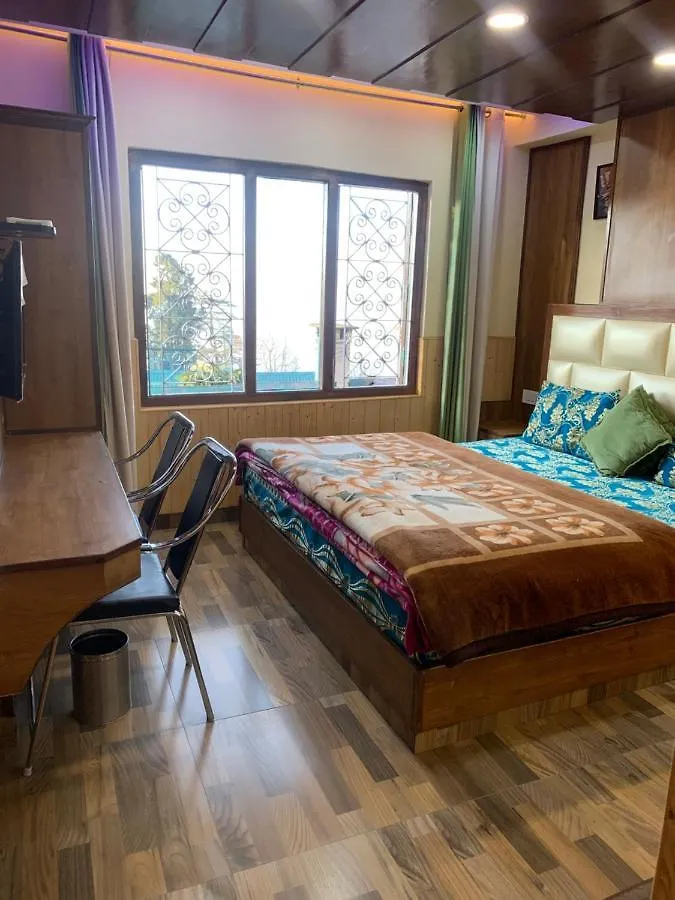 Valley Crown B&B Shimla India